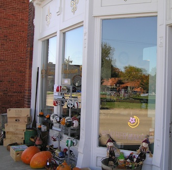 Elmwood IL Emporium gourds helmets